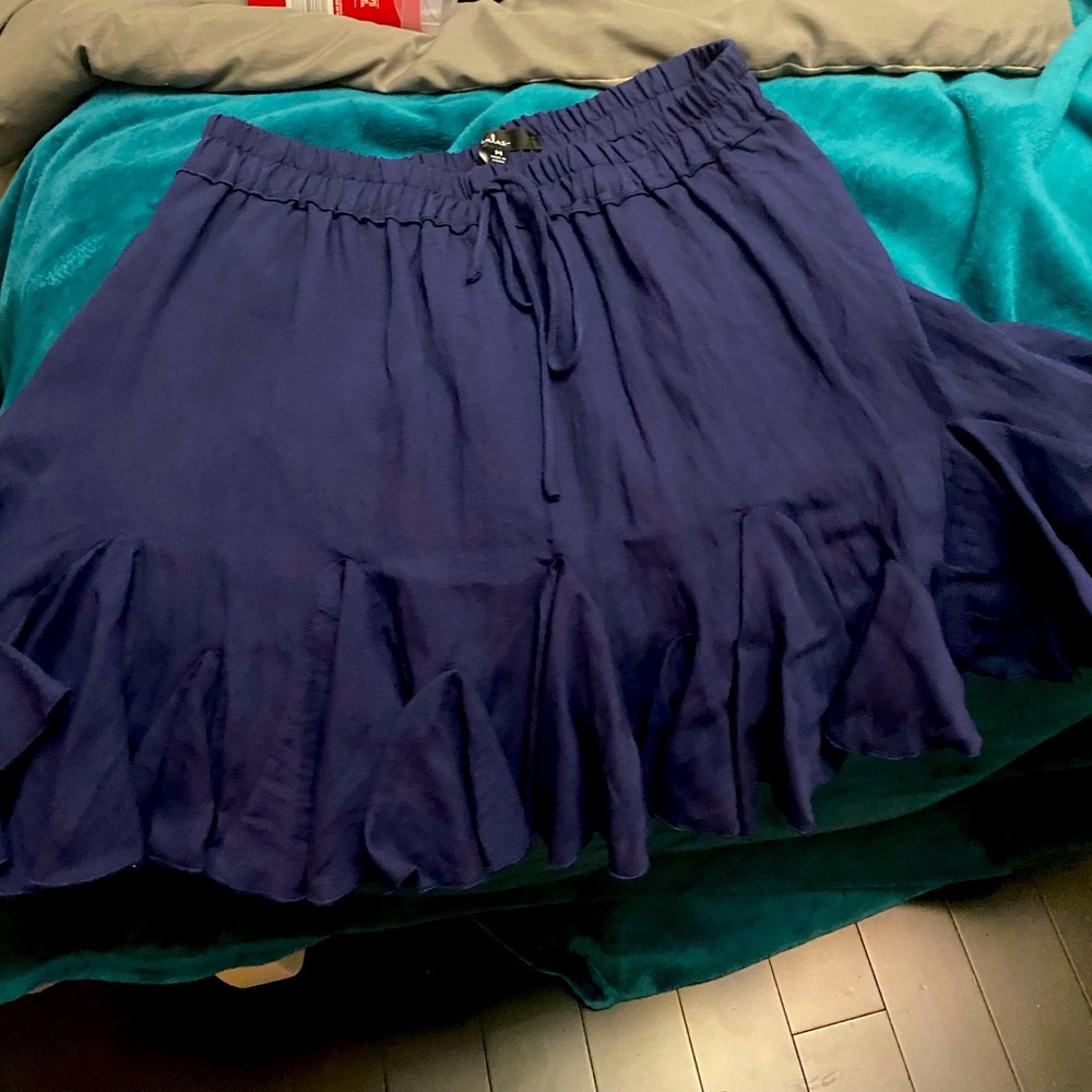 Lulus ruffle skirt